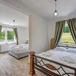 Lisjak - *