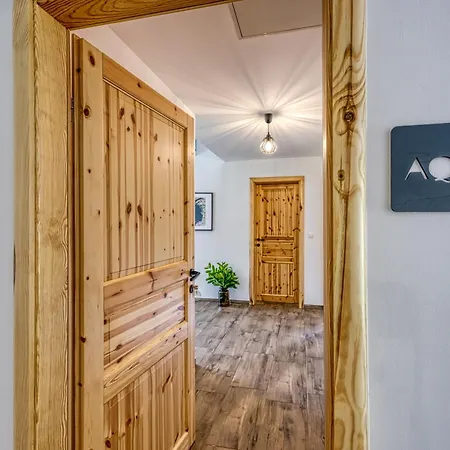 Apartma Lisjak -