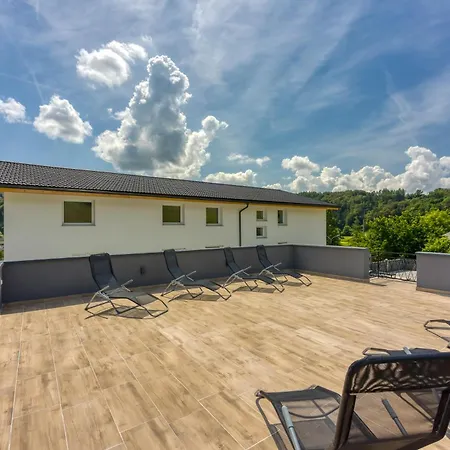 Lisjak - Apartment Podcetrtek