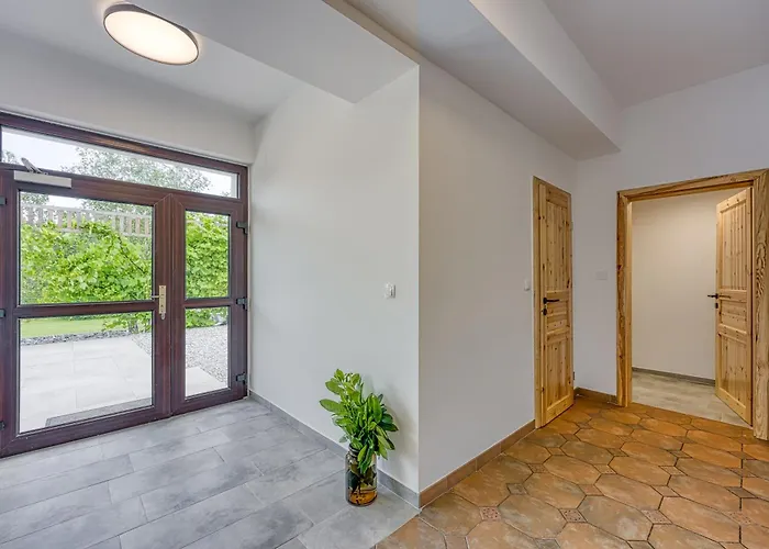 아파트 Lisjak - *