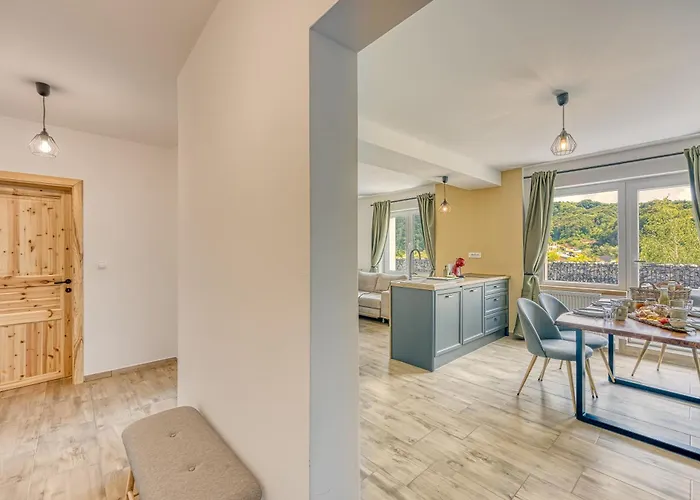 아파트 Lisjak - *